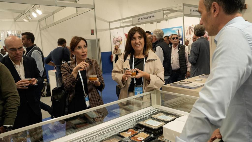 Imagen de visitantes de la feria Conxemar.