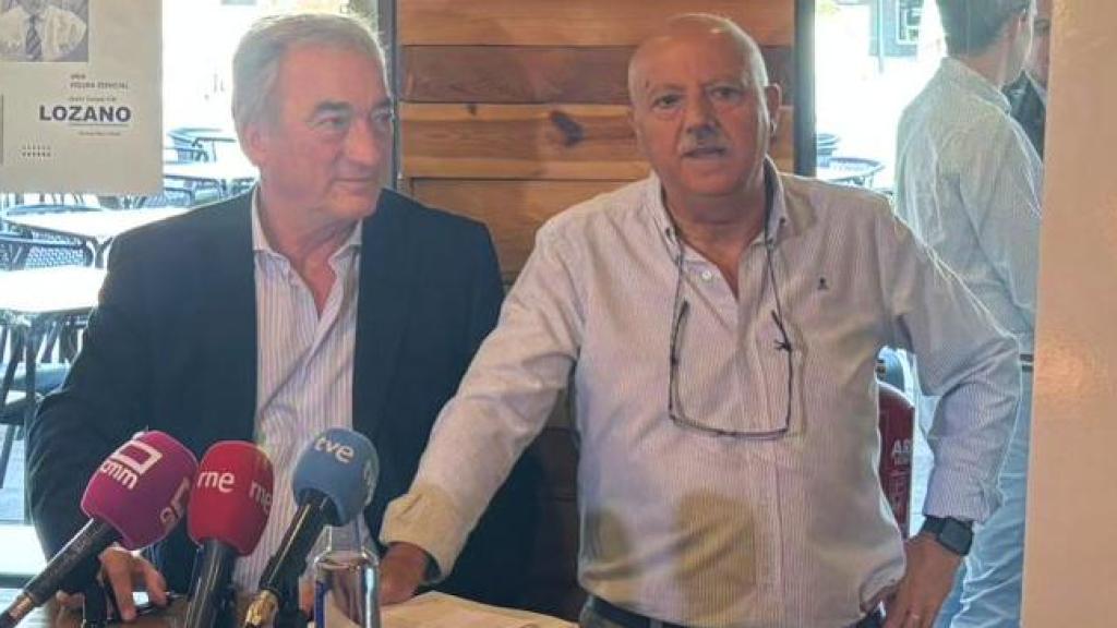 Javier Lozano y Teo Díaz durante la presentación del libro.