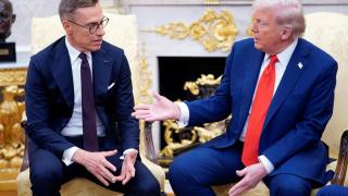 Donald Trump junto al presidente de Finlandia, Alexander Stubb, este jueves en la Casa Blanca.