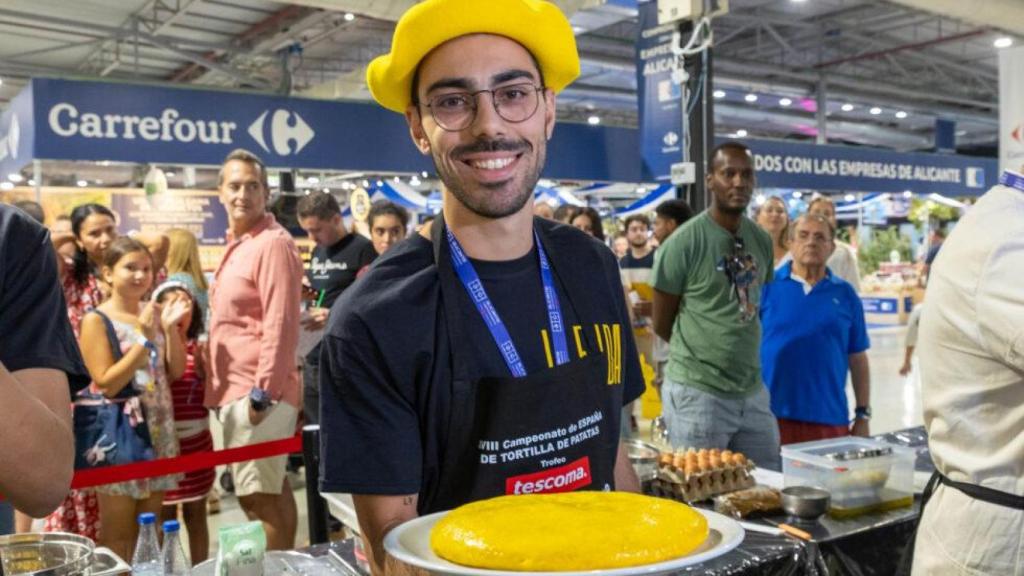 Alejandro Oliveira (27), chef en Madrid, ganador del concurso a la mejor tortilla de España