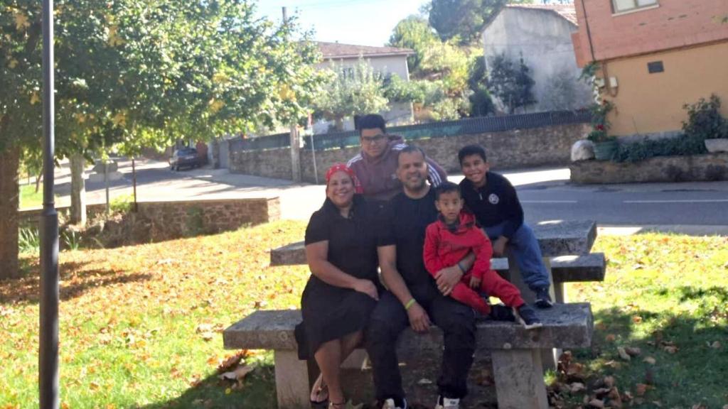 José Rafael, Inessa Paoly, Sebastián Antonio, Santiago Rafael y Salvador José en Trabazos