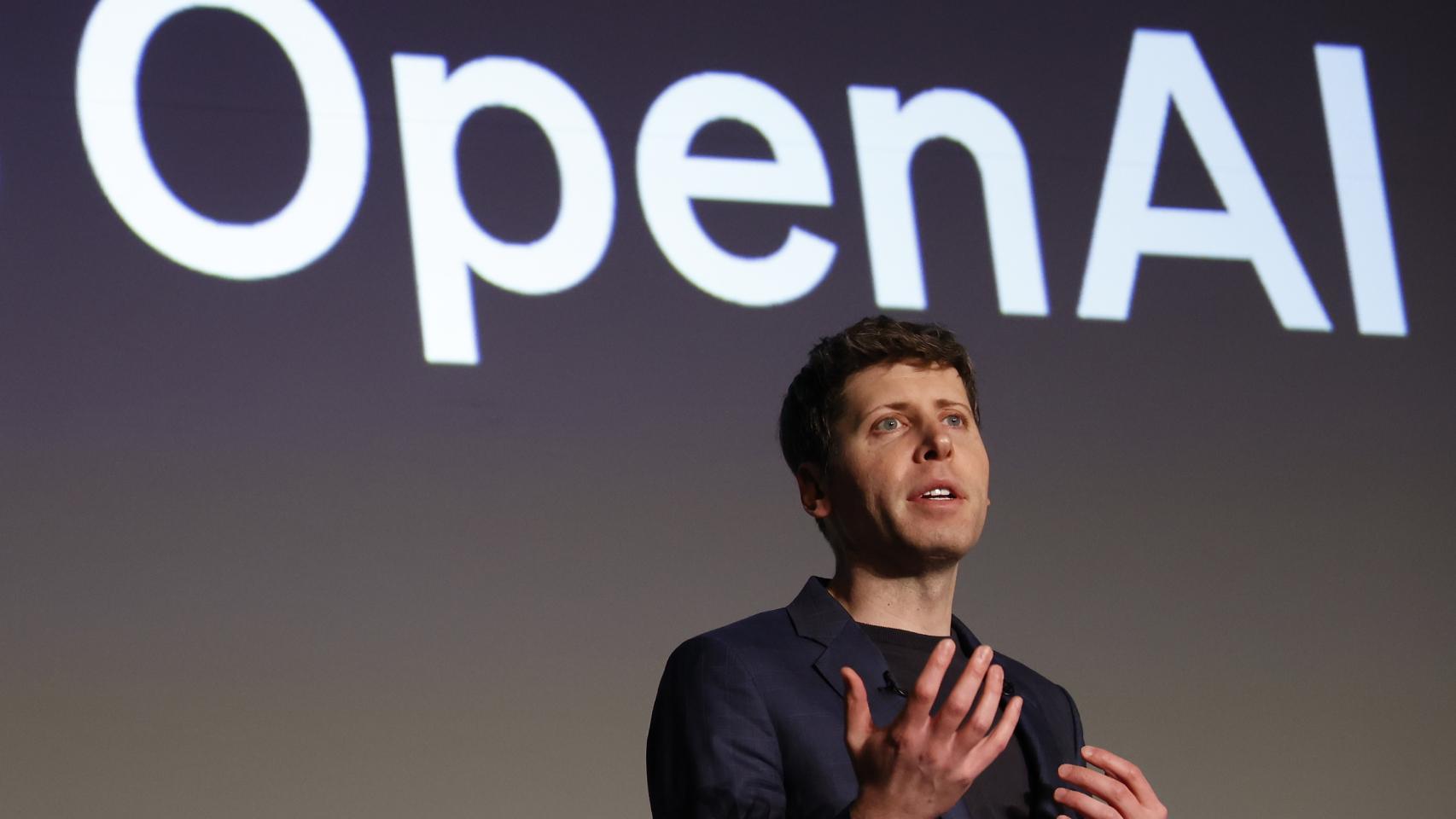 OpenAI cambia las reglas: estaría planeando lanzar su propio teléfono móvil con inteligencia artificial en 2028