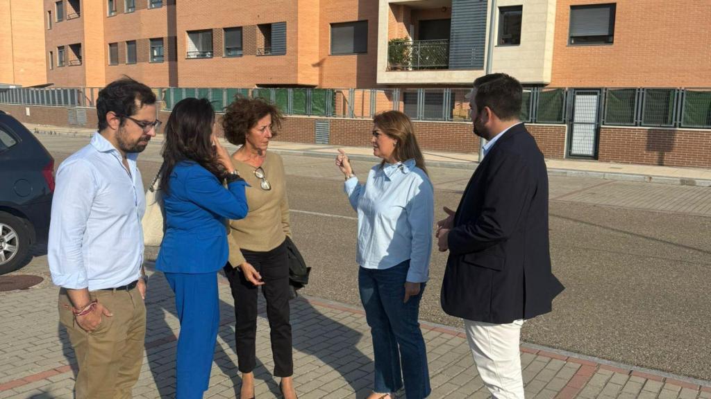 Visita de los parlamentarios del PP a Arroyovereda.