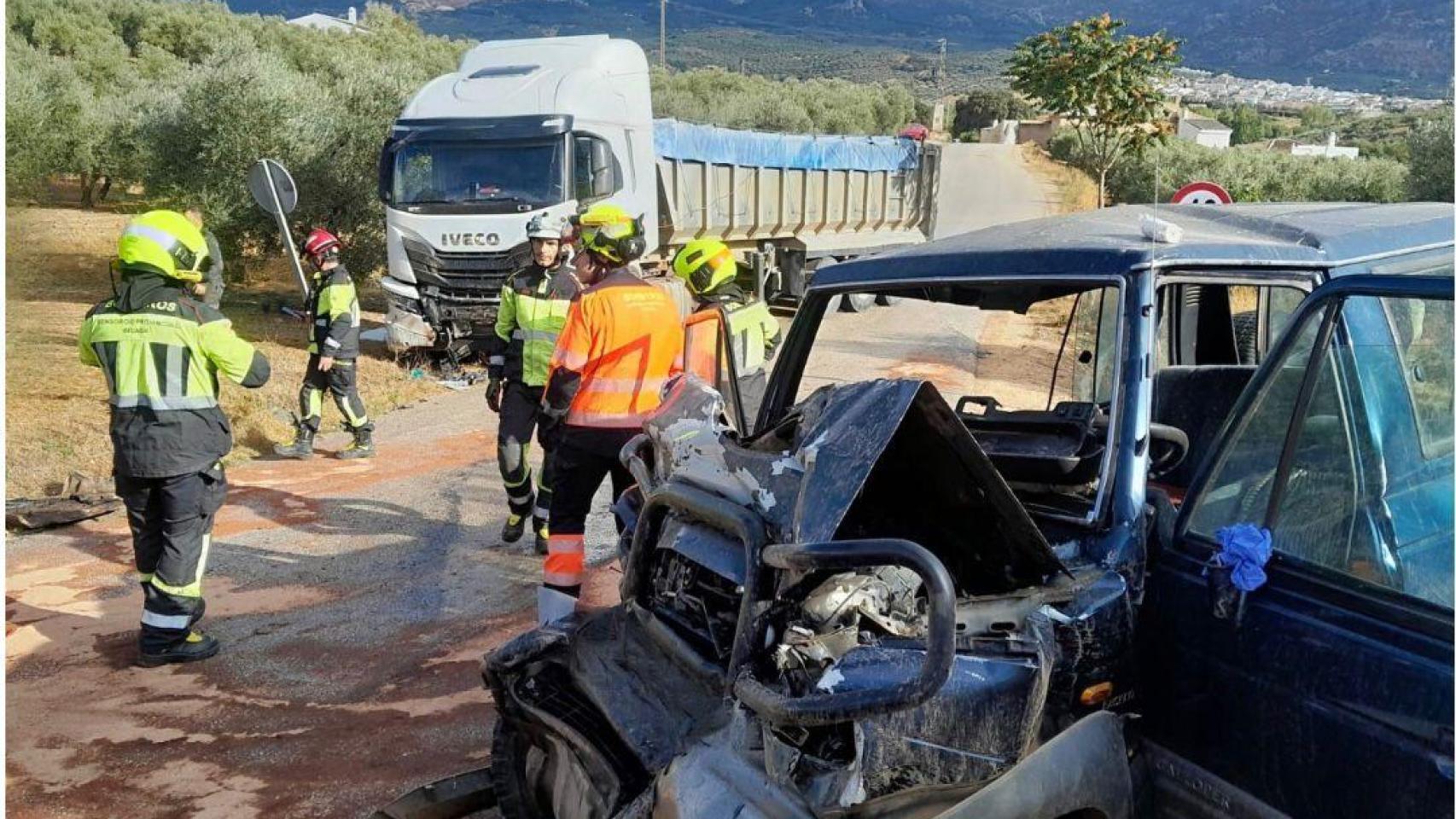 Imagen del estado en el que ha quedado el turismo accidentado.