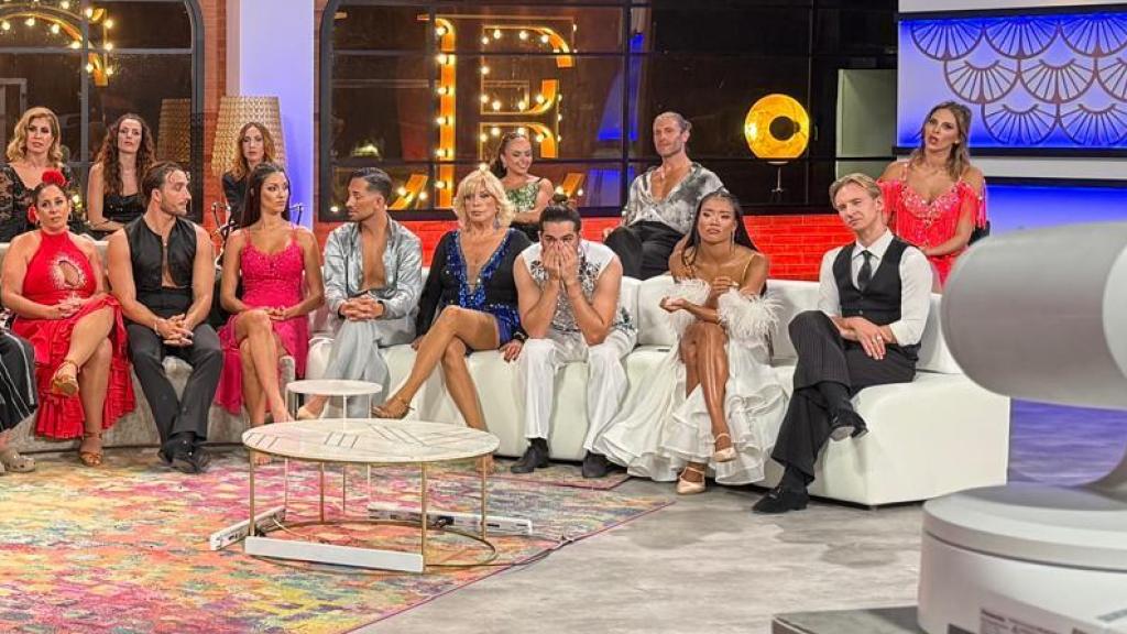 Los concursantes de 'Bailando con las estrellas', esperando a actuar.