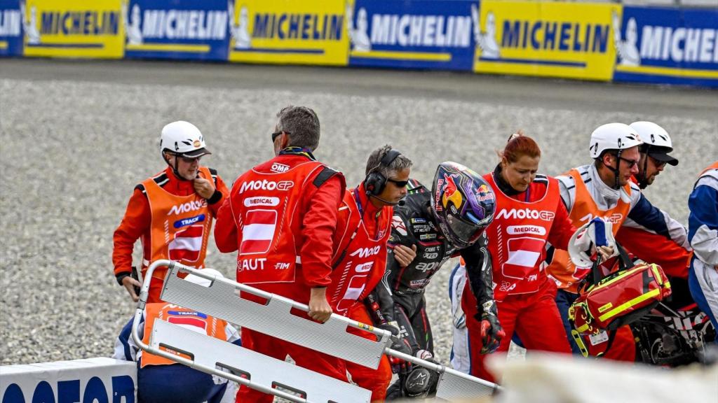 Jorge Martín, tras caerse en Spa.