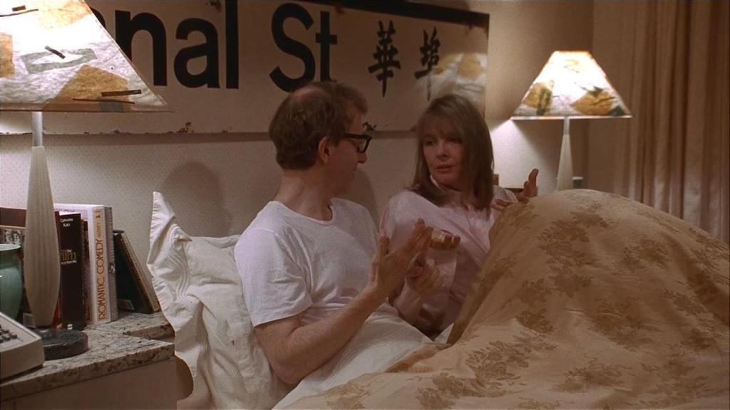 Diane Keaton y Woody Allen en 'Misterioso asesinato en Manhattan'.