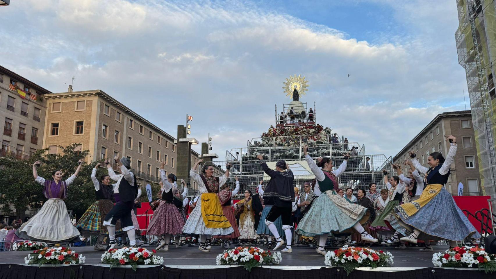 En imágenes: Las mejores fotos de la Ofrenda de Flores 2025 de Zaragoza