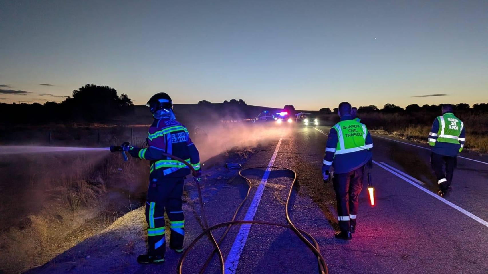 Imagen de los servicios de emergencias en el lugar del incendio