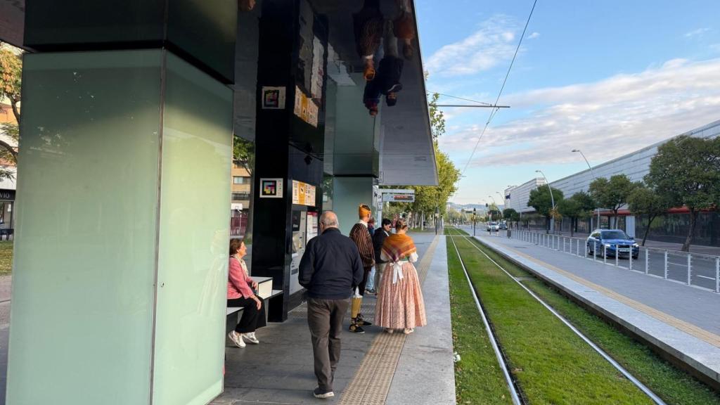 Parada del tranvía de Legaz Lacambra.