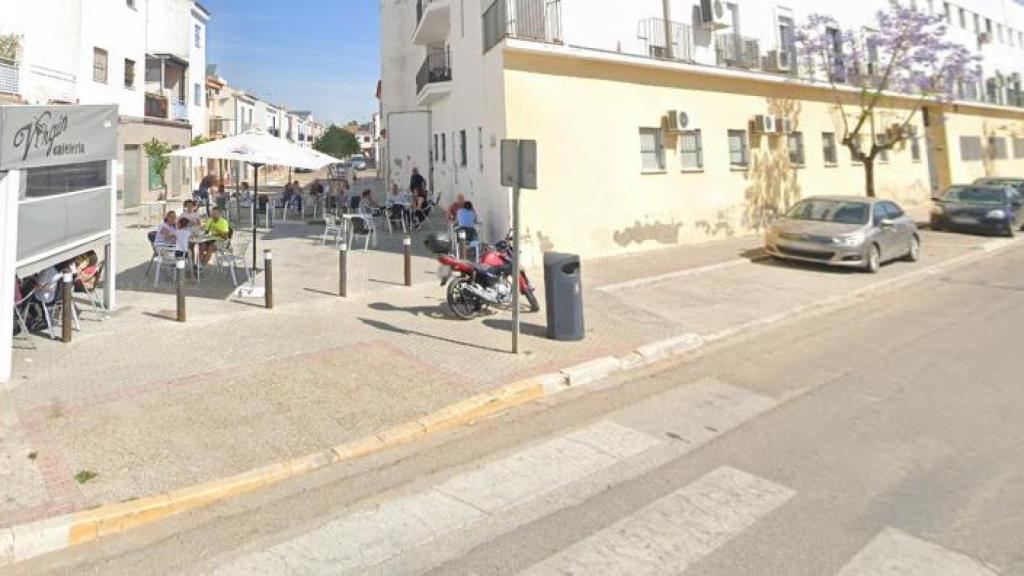 Calle cercana a donde ha muerto la mujer en Sevilla.