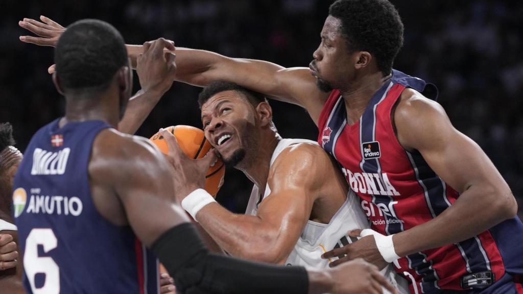 Tavares, durante el partido ante el Baskonia.