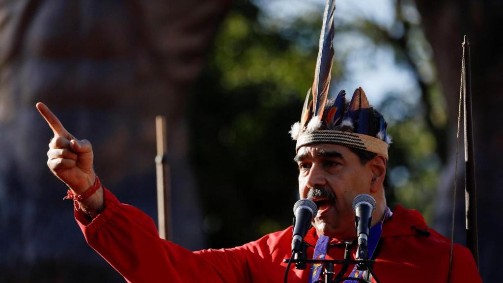 Nicolás Maduro este domingo en un acto en Caracas por el Día de la Resistencia Indígena.