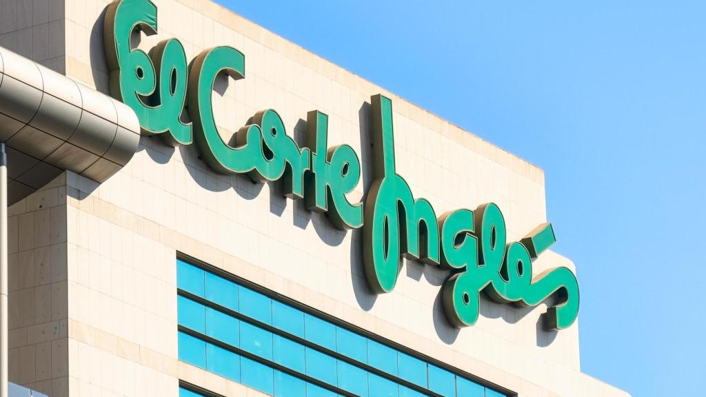 Fachada de una tienda de El Corte Inglés