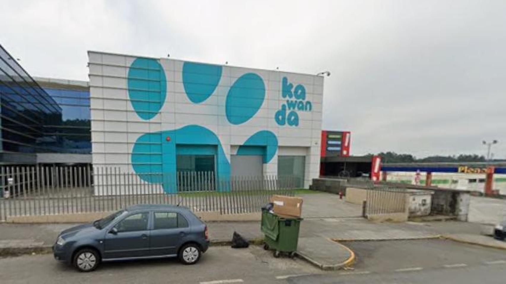 La tienda Kawanda en un polígono de Santiago de Compostela
