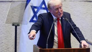 Donald Trump, ovacionado en la Knéset israelí.