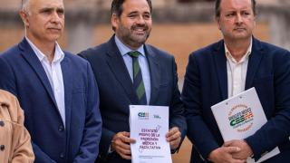 Núñez durante su encuentro con el Sindicato Médico