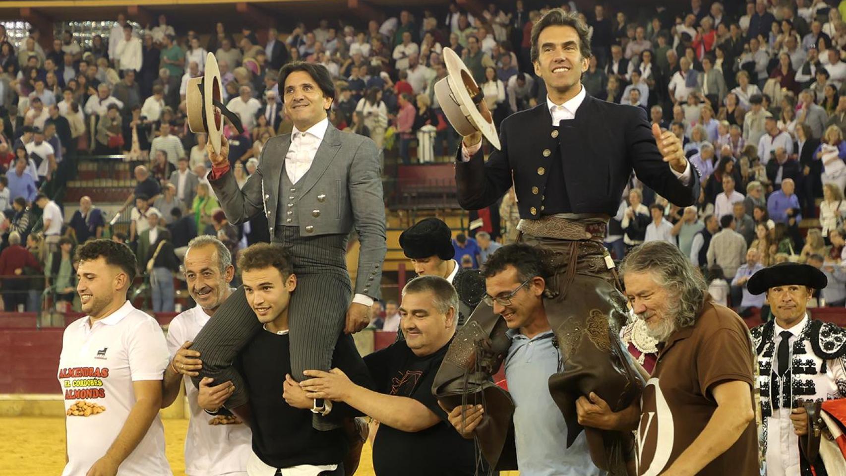 Sergio Galán y Diego Ventura cierran la Feria del Pilar con una puerta grande.