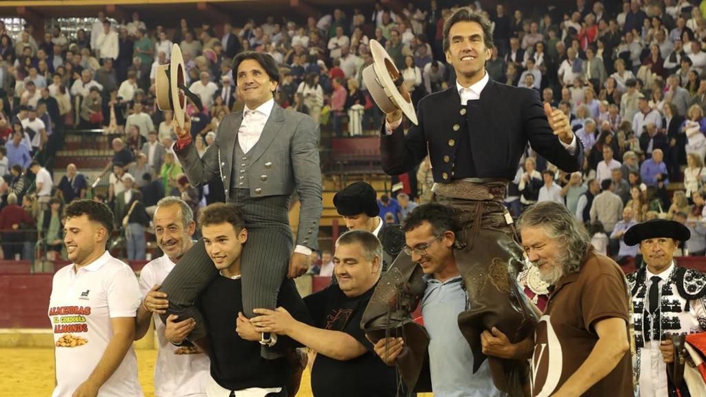 Sergio Galán y Diego Ventura cierran la Feria del Pilar con una puerta grande.