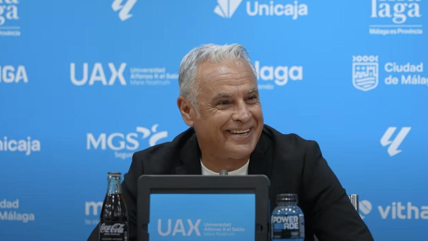 Pellicer llena de mensajes e indirectas la rueda de prensa tras la victoria del Dépor: hablaré con el club