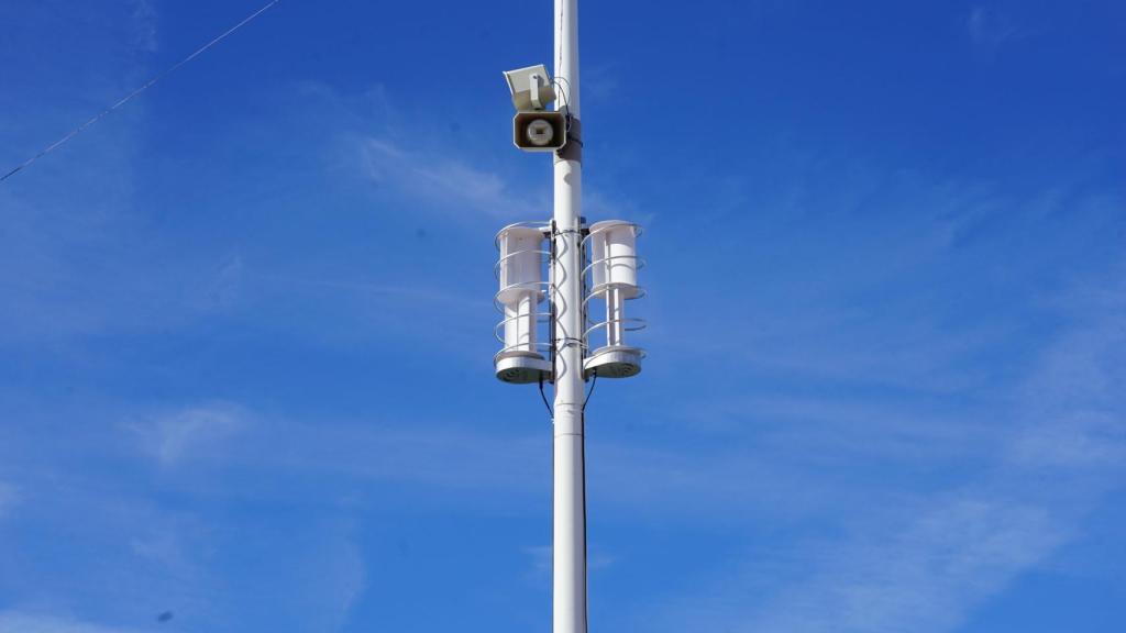 Dos generadores de Philéole en el mástil de un barco