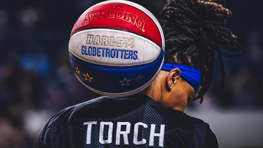 Torch George en un calentamiento con los Harlem Globetrotters.