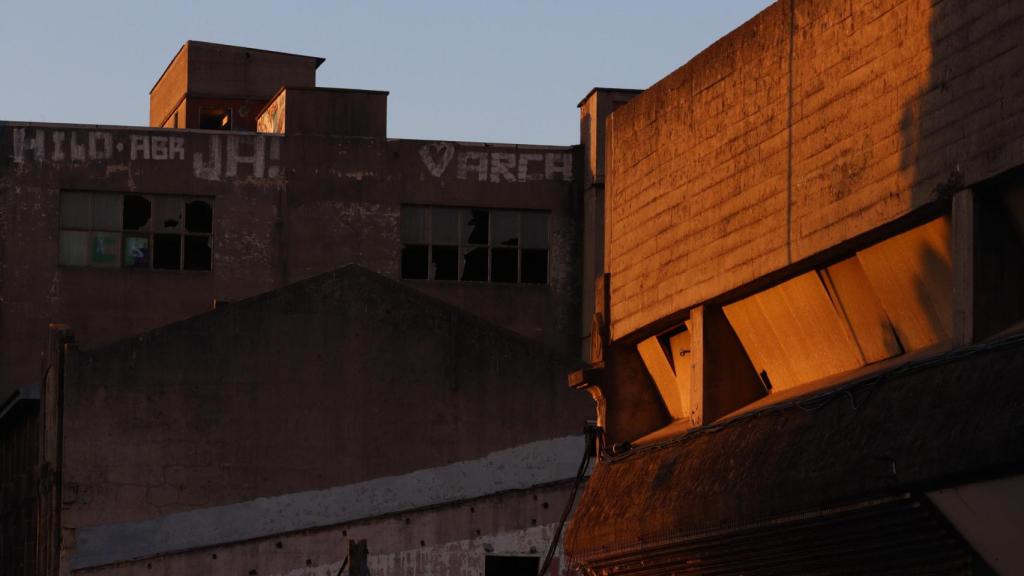 Naves abandonadas en el entorno de La Artistica