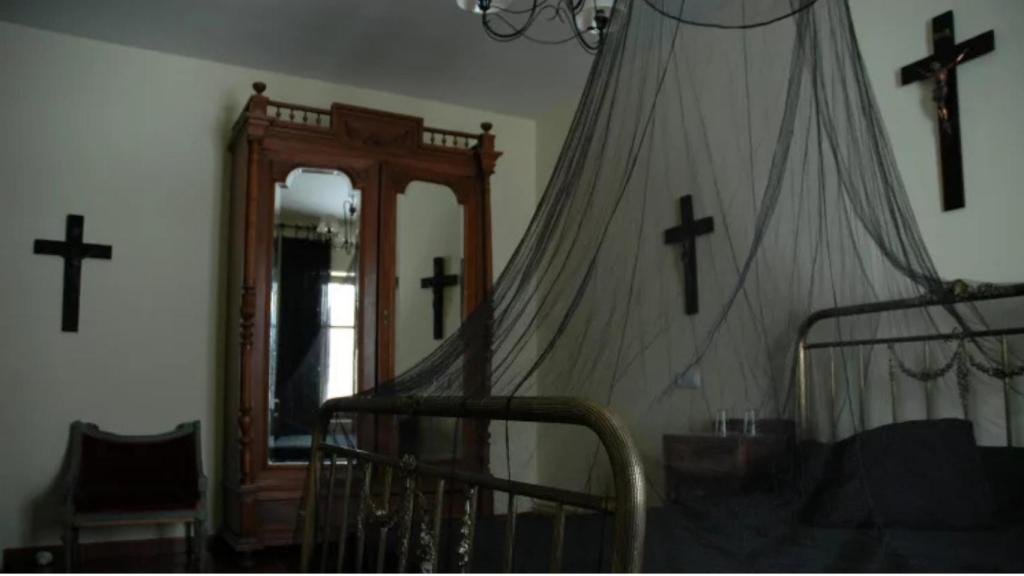 Una de las habitaciones de la mansión.