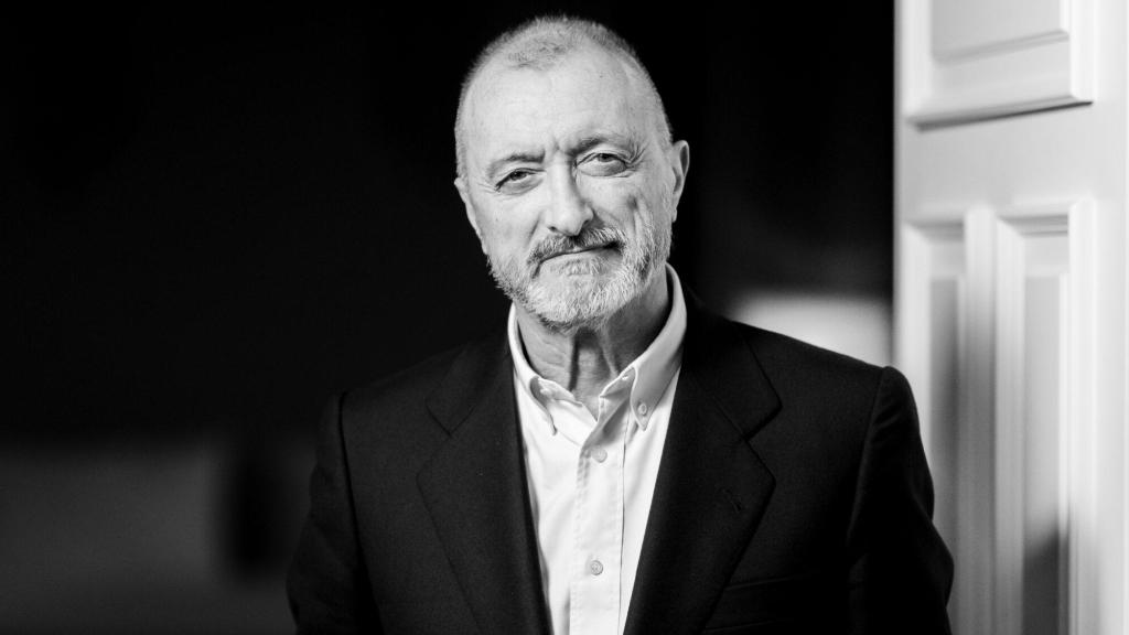Arturo Pérez-Reverte.