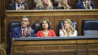 Pedro Sánchez, María Jesús Montero y Yolanda Díaz en un pleno del Congreso del 7 de octubre.