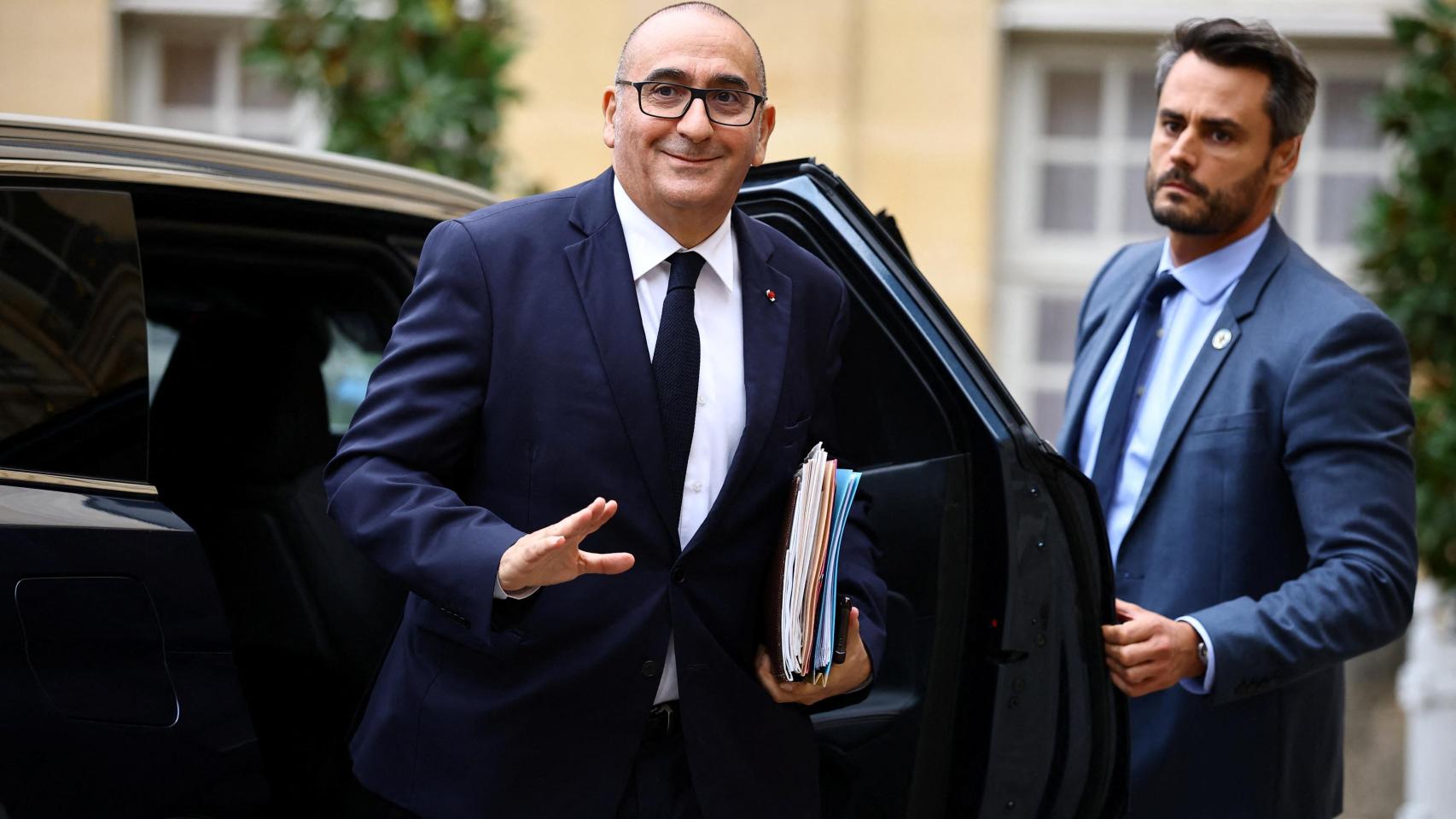 Nuñez asiste al primer consejo de ministros del nuevo gobierno francés.