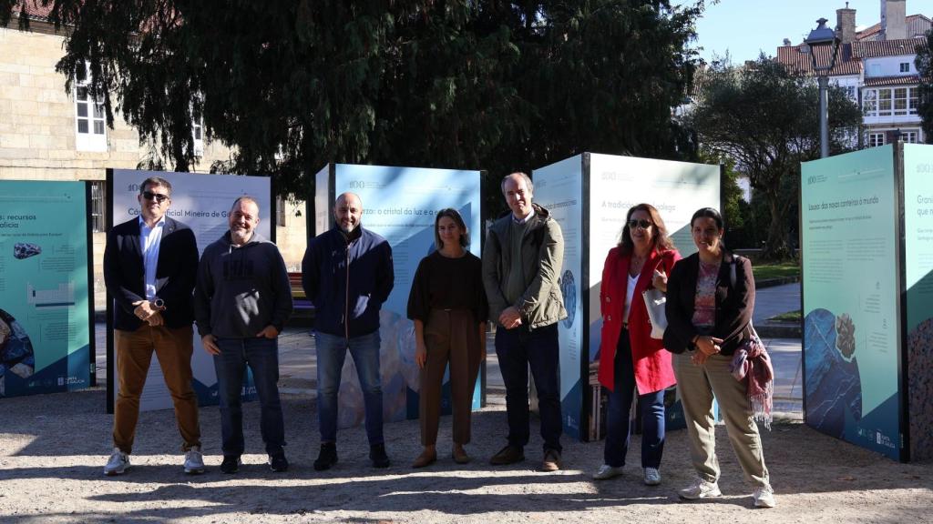 La exposición gratuita sobre la historia de la minería en Galicia llega a la Alameda de Santiago.