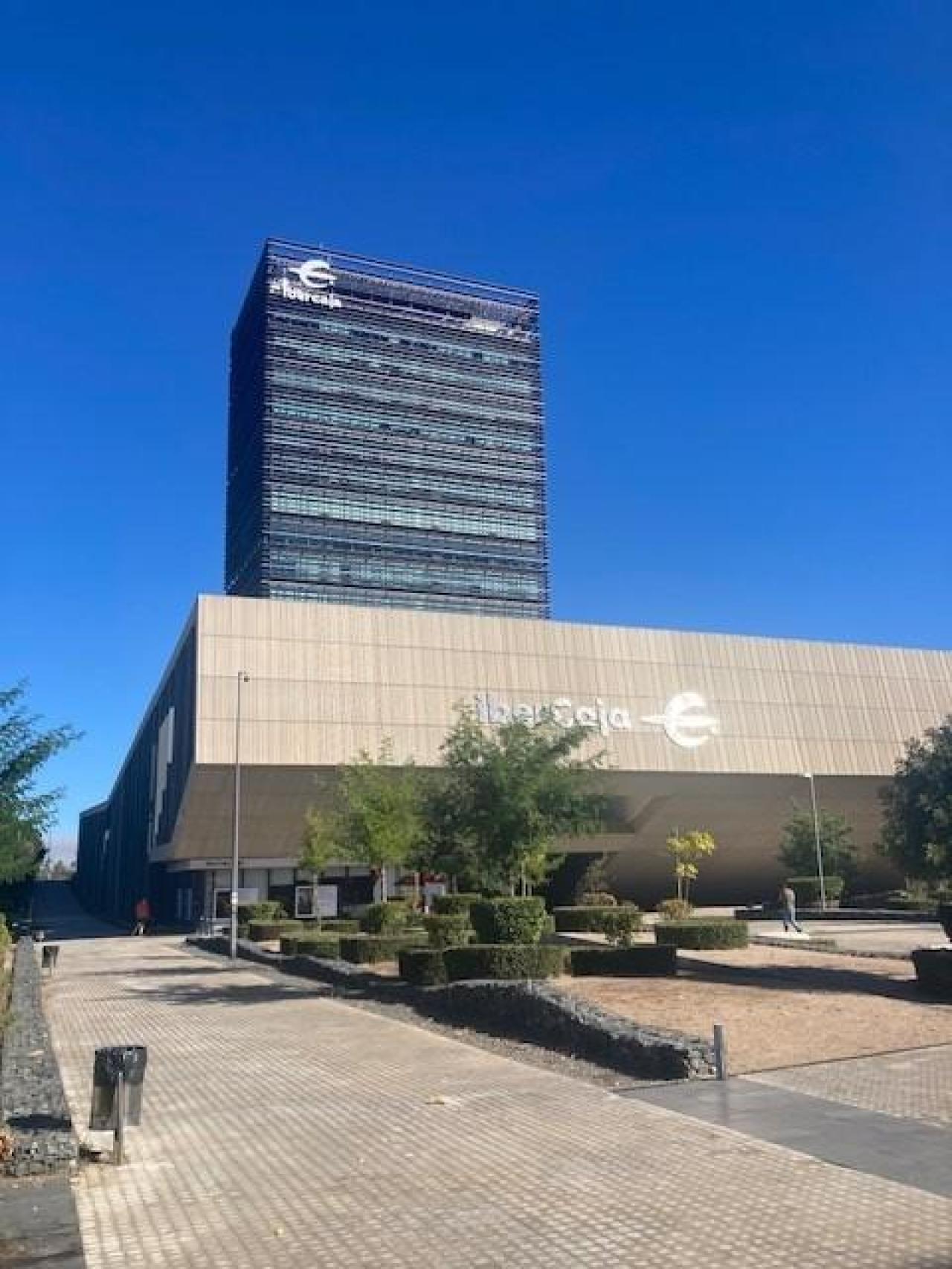Edificio Ibercaja Siglo XXI de Badajoz donde se celebrará el evento.