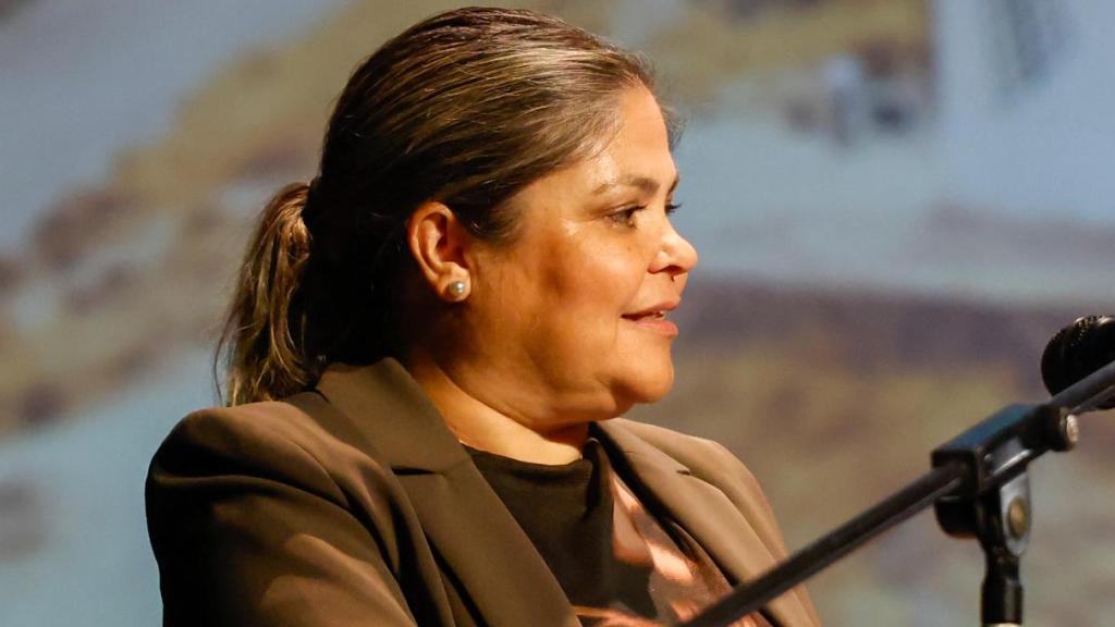 La alcaldesa de Consuegra, María Luisa Rodríguez, ha ejercido como orgullosa anfitriona en el evento, que ha congregado a numeroso público.