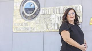 La investigadora, retratada en la sede del Instituto Español de Oceanografía en Málaga.