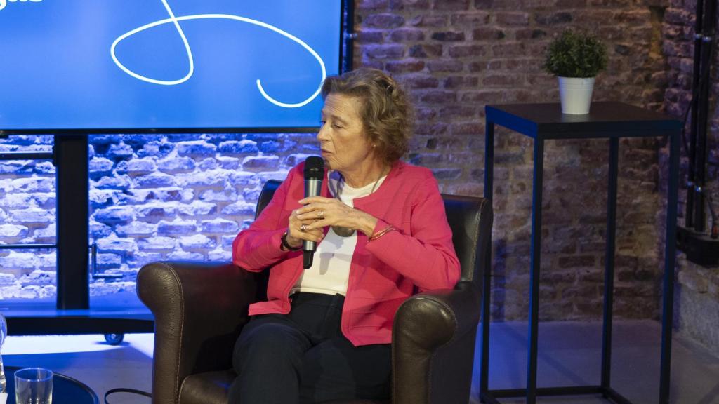 La escritora, junto a Ana Núñez-Milara, directora de Magas.