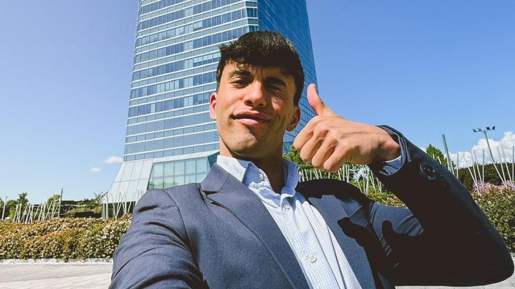 Jaime Romero en su último día trabajando como becario en Madrid.