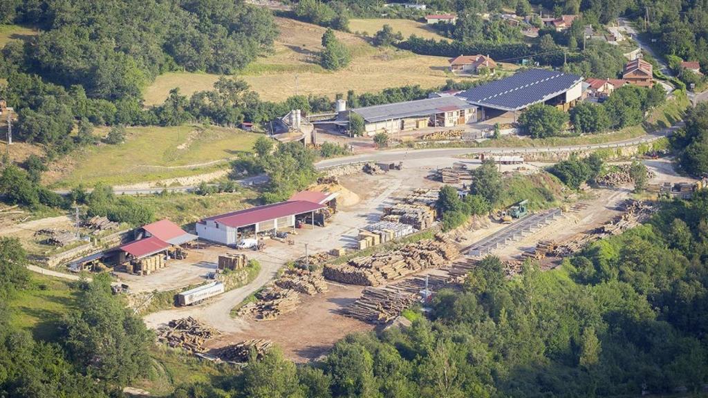 Aserradero de la compañía en Santelices, en la Merindad de Valdeporres, en la provincia de Burgos