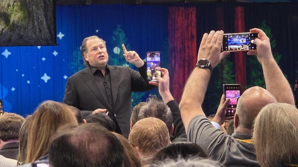 Mark Benioff durante su intervención en Dreamforce 2025.