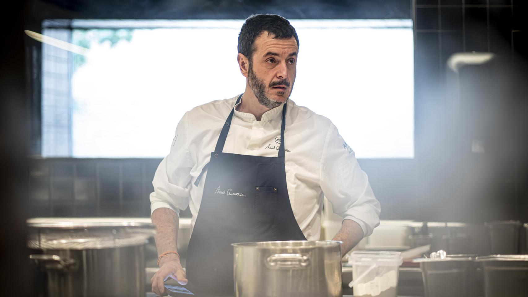 Ricard Camarena en su cocina.