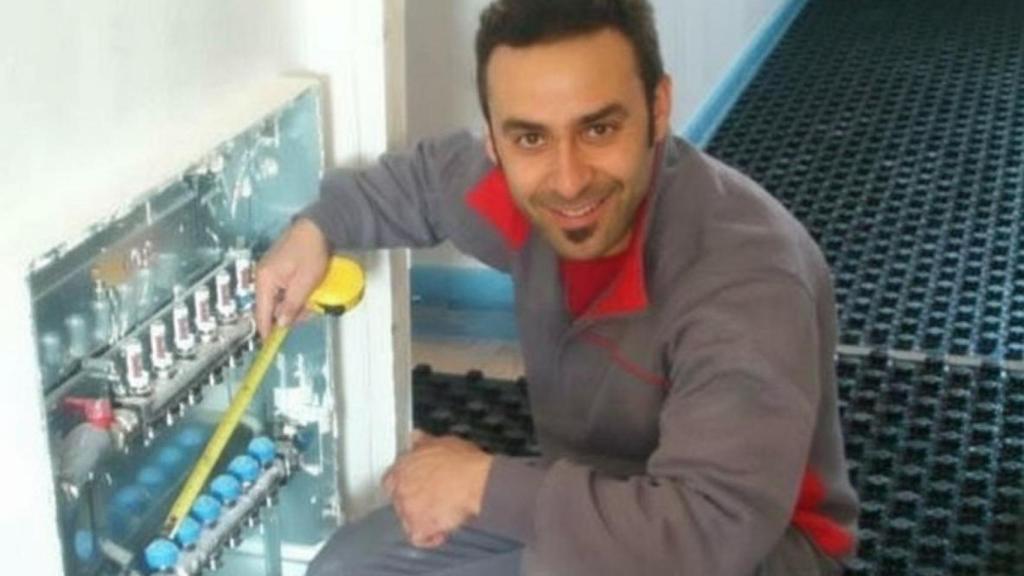 Jaime en sus inicios como fontanero.