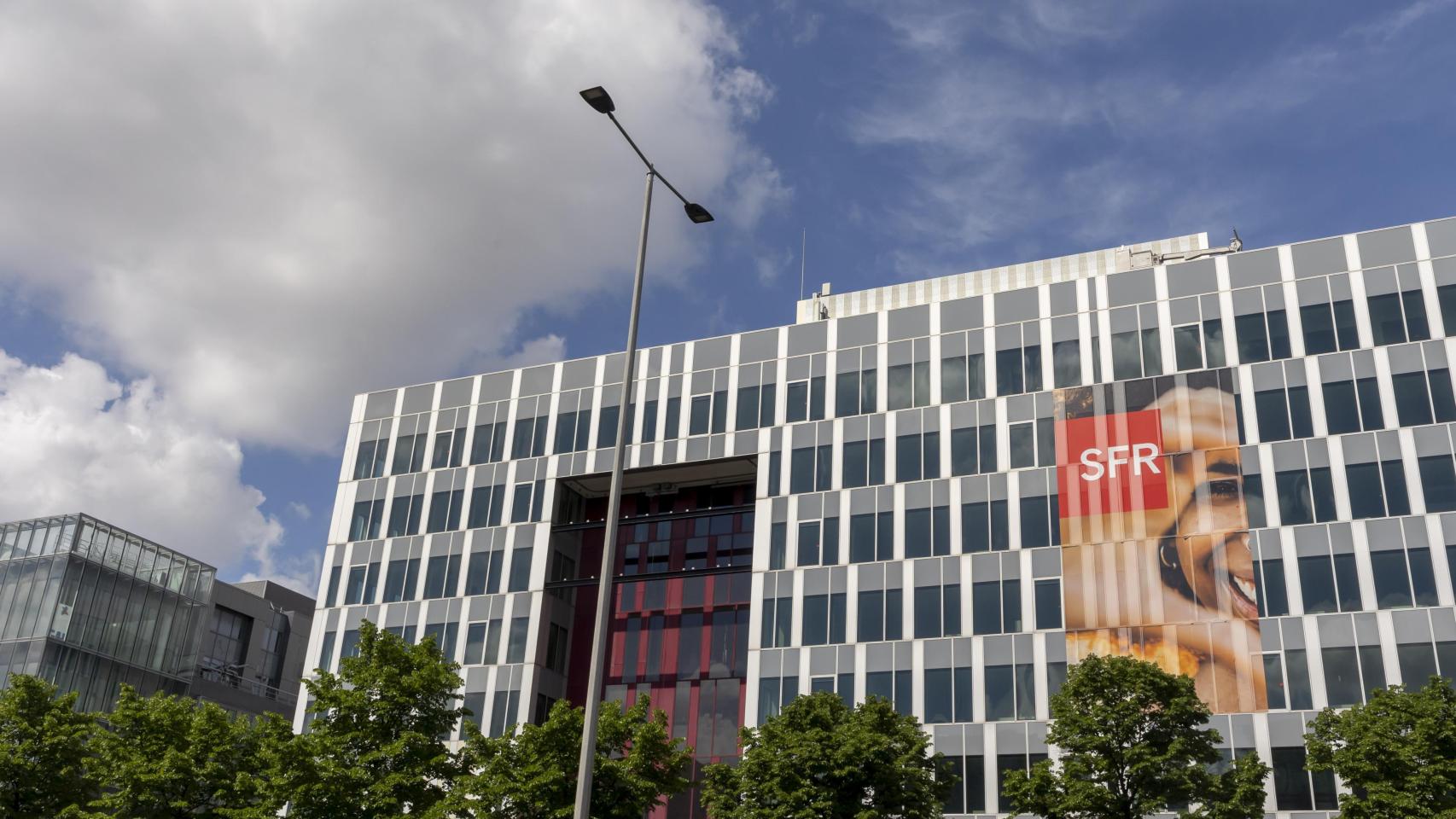 Sede en París del operador SFR, propiedad de Altice.