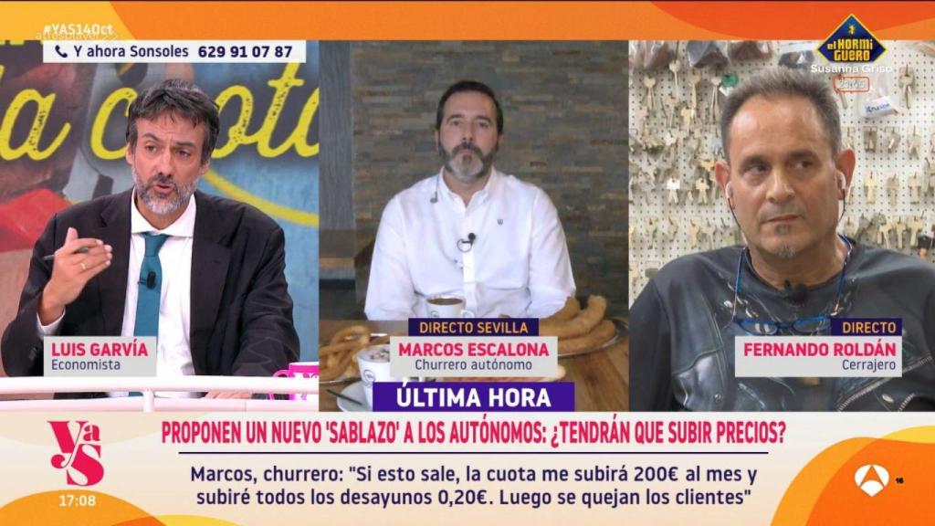 Luis Garvía, economista, (izquierda), Marcos Escalona, churrero autónomo, (centro), y Fernando Roldán, cerrajero autónomo, (derecha)