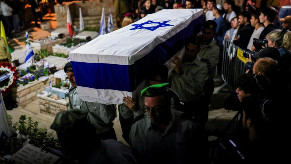 Funeral del soldado israelí Daniel Shimon Perez, uno de los siete rehenes cuyos restos han sido devueltos ya por Hamás.