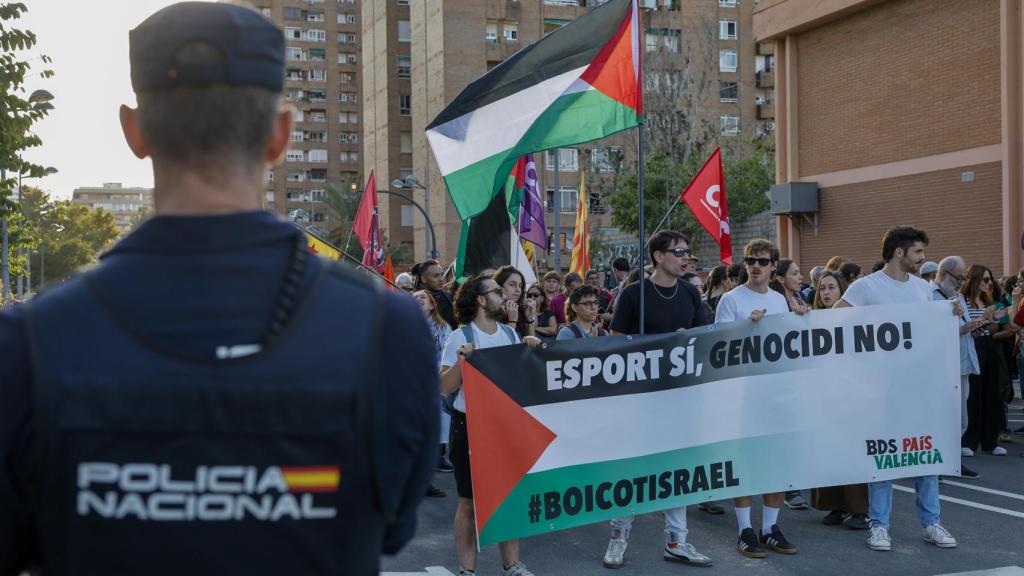 Protesta propalestina en Valencia antes del partido contra el Hapoel Tel Aviv