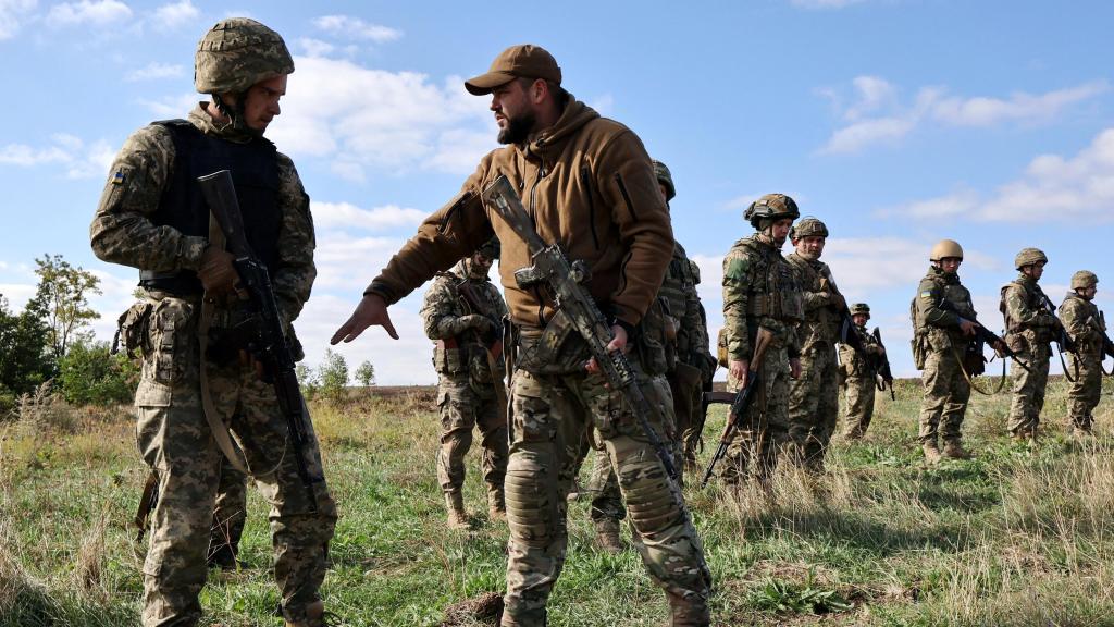 Imagen de archivo de militares ucranianos durante un ejercicio militar en la región de Zaporiyia.