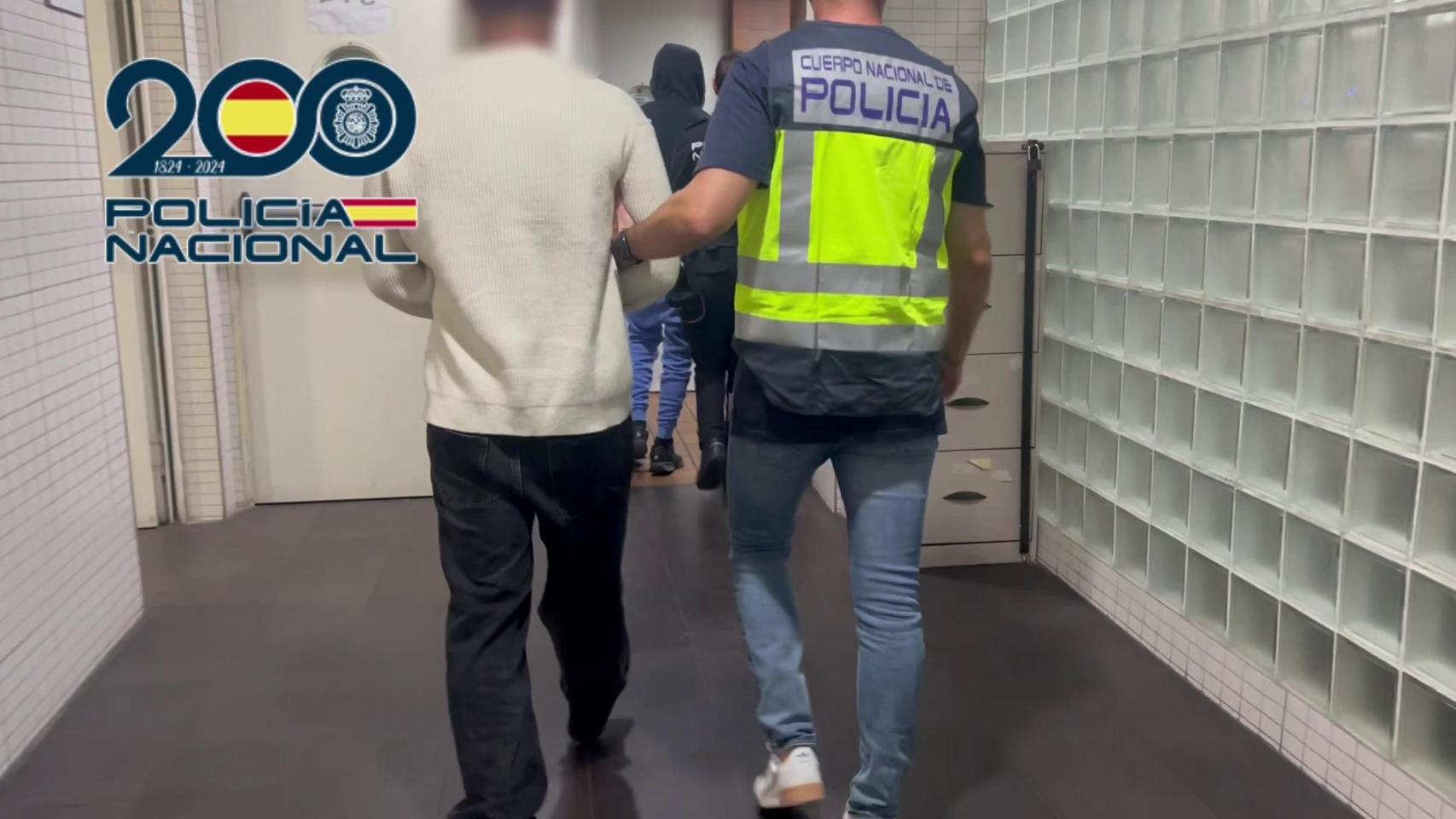 Los detenidos en la comisaría de Alicante.