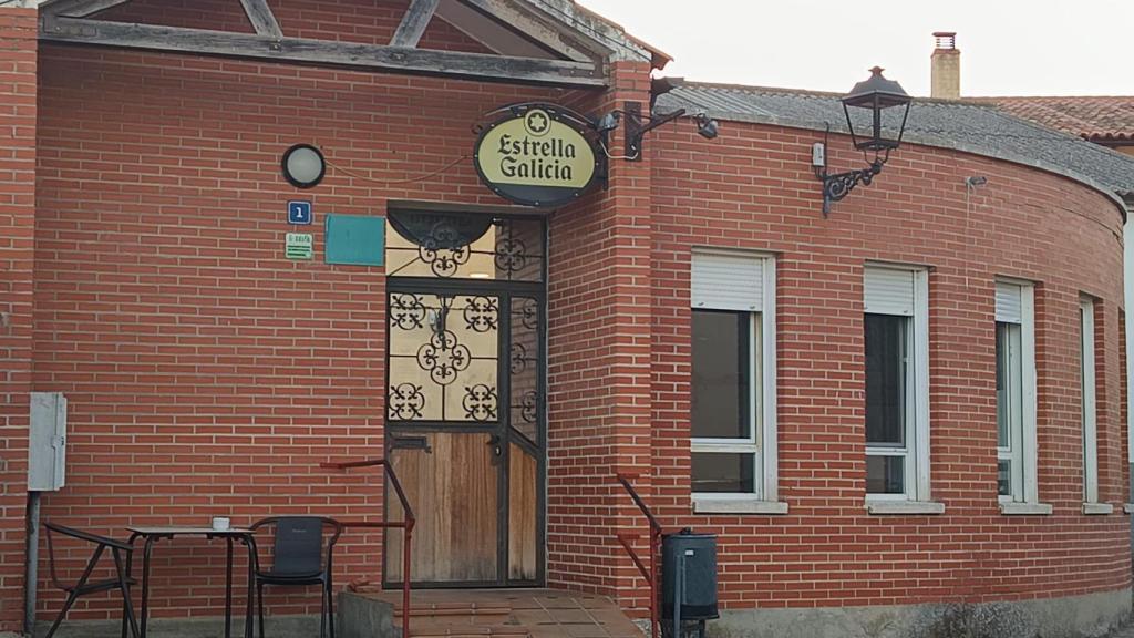 Exterior del Centro Social de Villán de Tordesillas