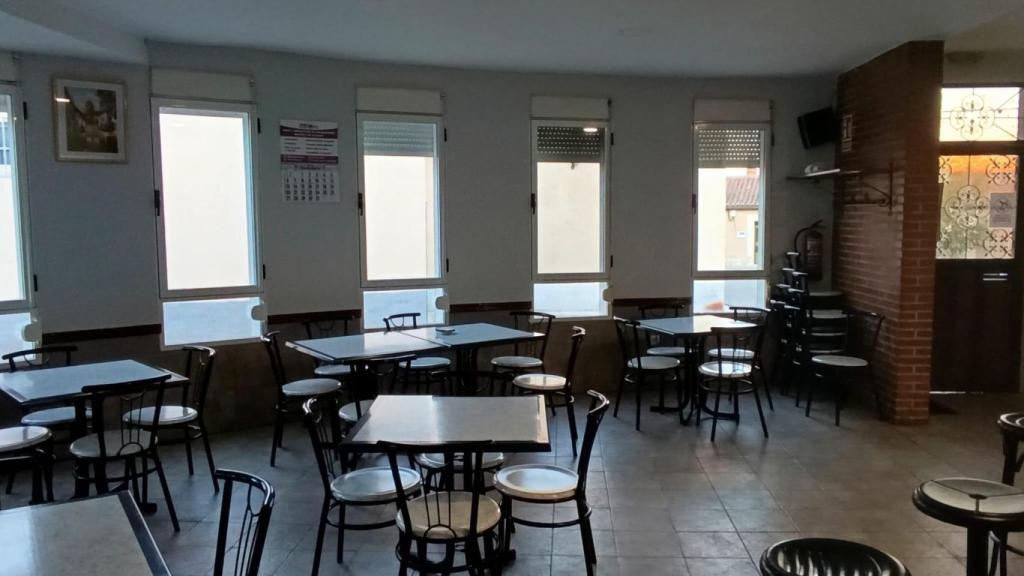 Interior del bar del Centro Social de Villán de Tordesillas