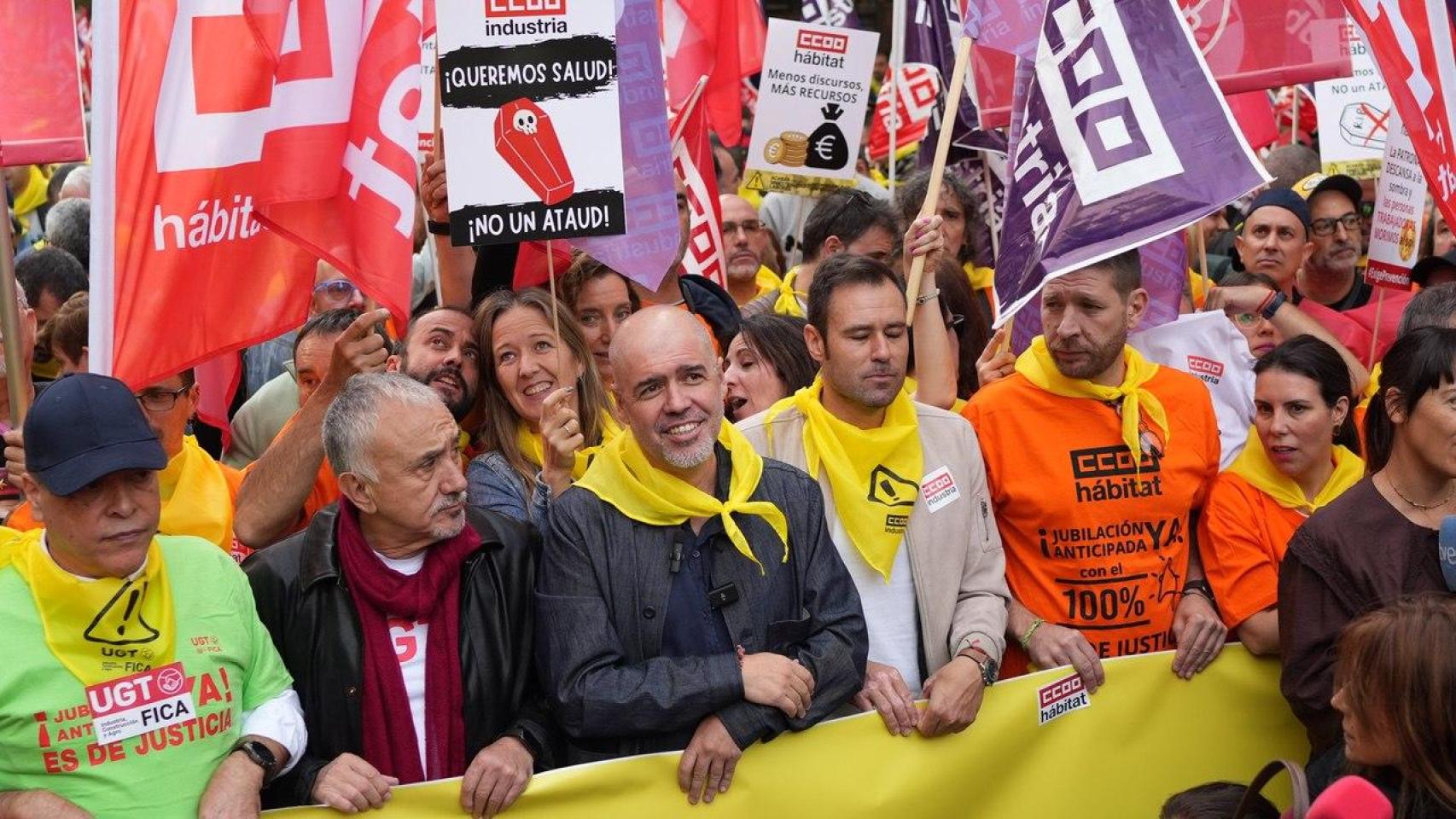 Concentración Siniestralidad 0 frente a la sede de la CEOE, a 16 de octubre de 2025, en Madrid (España).